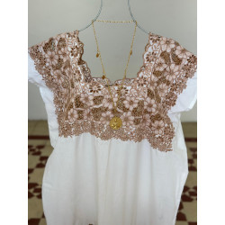 Hipil bordado de renacimiento color café