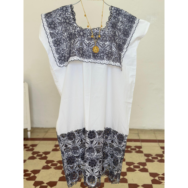 Hipil con solapa bordado de renacimiento color gris